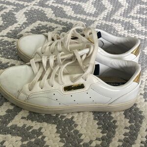 adidas Wmns Sleek 'Crystal White